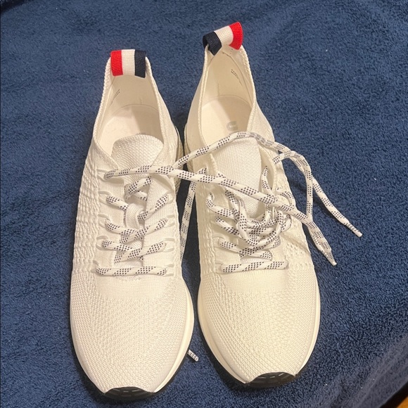 J/SLIDES White Sneakers with Red and Blue Stripes - Picture 5 of 6